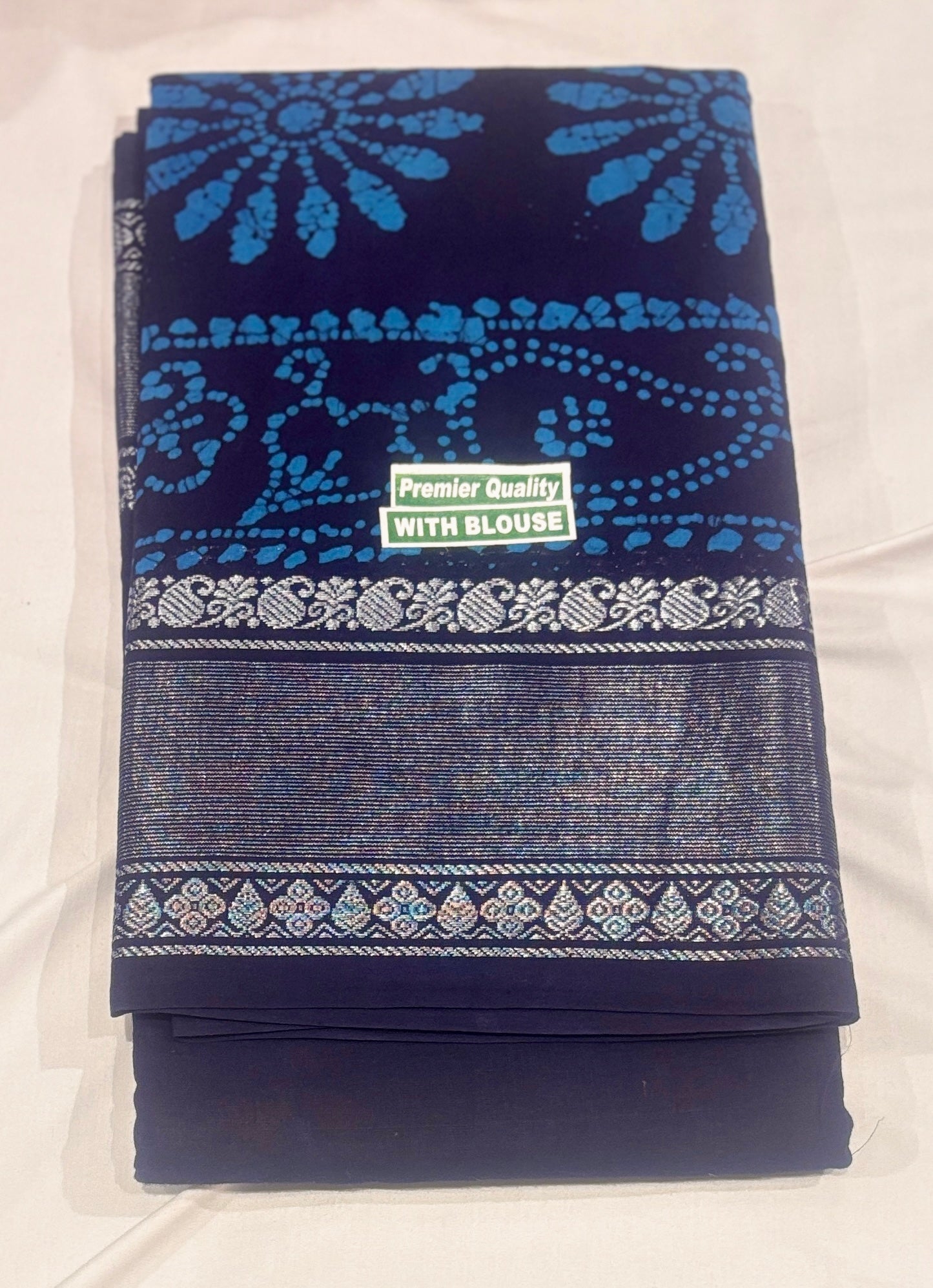 Vani - Silver Tissue Border Wax