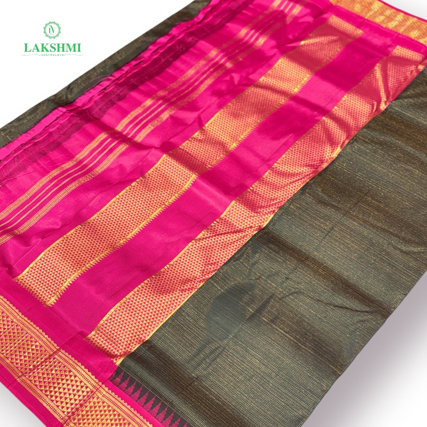 Shanmughapriya 10Y Vairoosi Kanchipuram