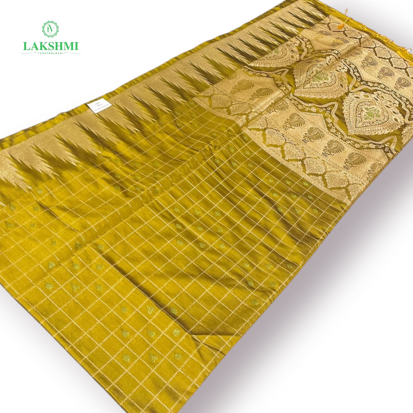 Vardhini Semi Soft Silk 6 Yards