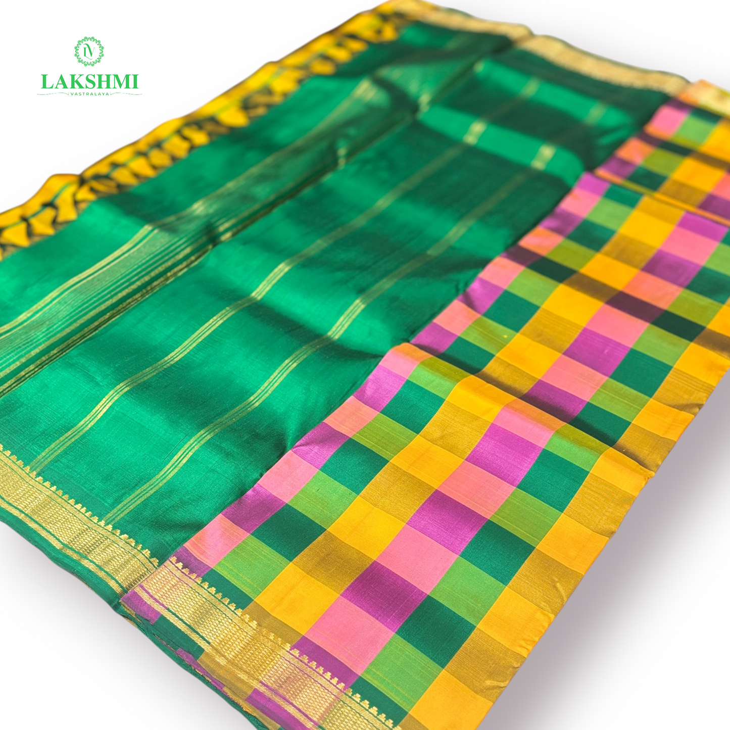 Madhuvanthi Palum Pazhavum - 10.5 Yards